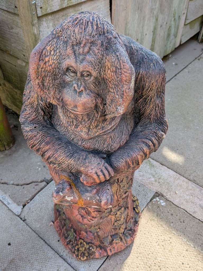 Decorative Garden Orangutan Ornament – Weathered Multicoloured Statue