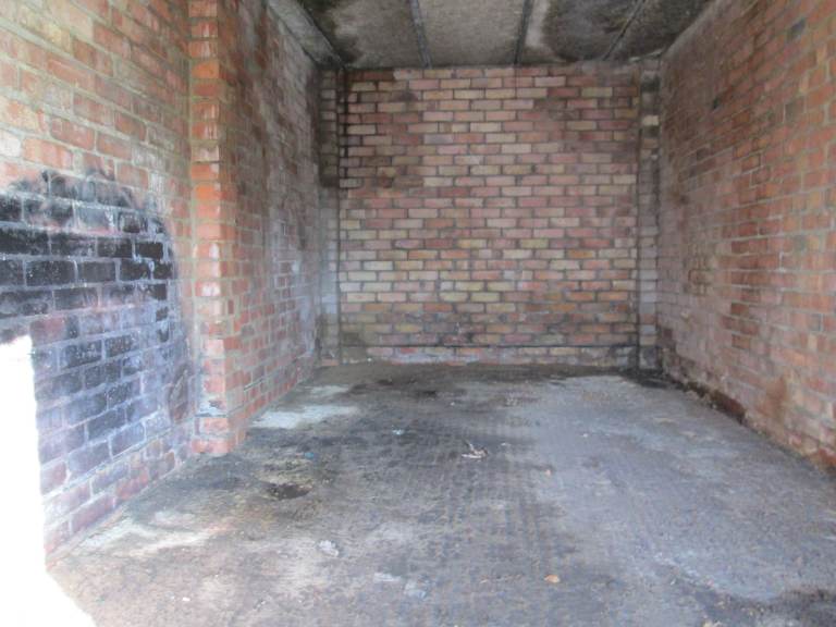 Reduced! SS14 ~ Lock up Garage ~ Rose Acre ~ Basildon ~ SS14 ~ Easy access ~ Newish roof & door ! 