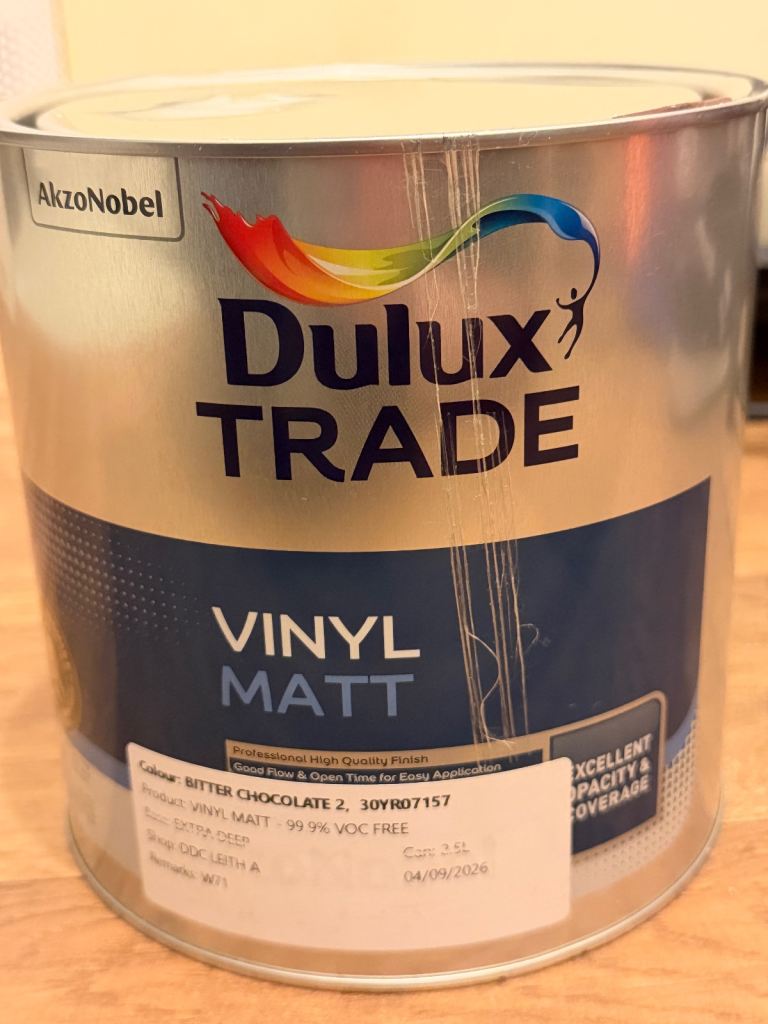 Dulux Trade Vinyl Matt Paint - Bitter Chocolate 2 - 2.5L 