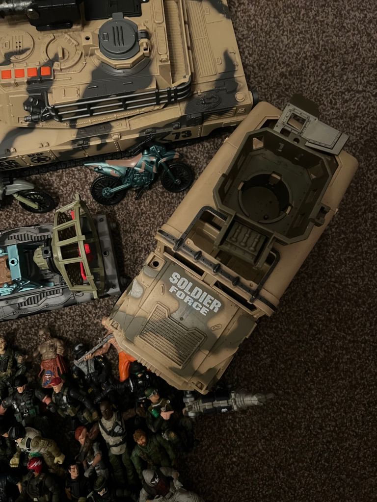 Selection of army soldiers and vehicles 