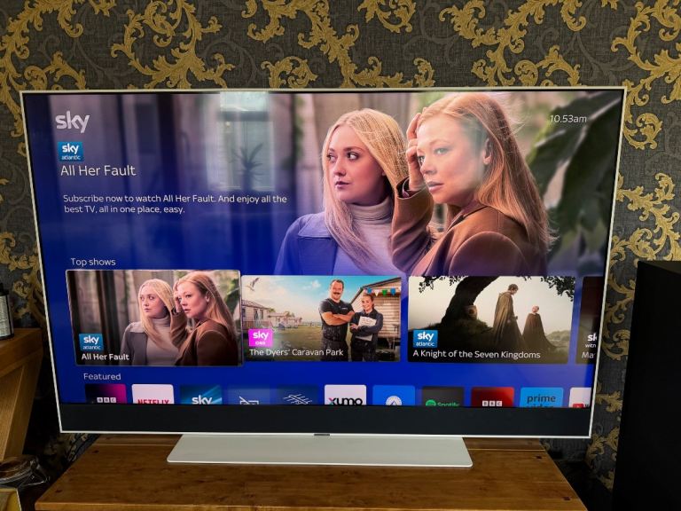Sky Air Glass TV White, 65-inch