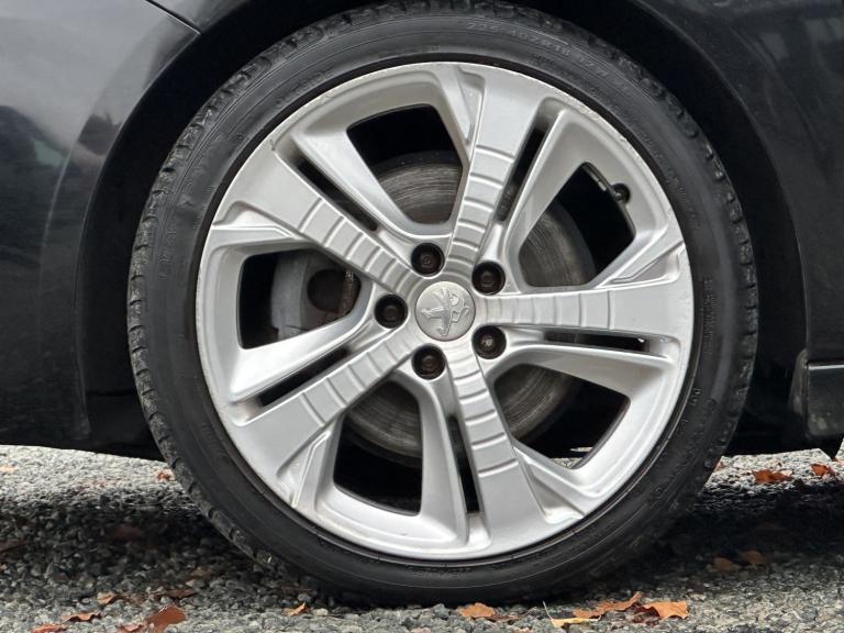 2015 Peugeot 208 2.0 BlueHDi GT-Line Diesel Manual 5 Door Estate Black