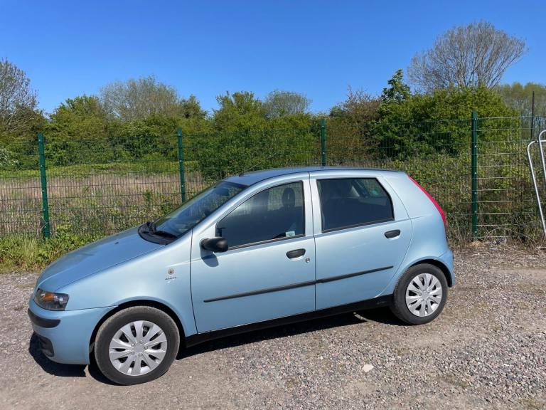 FIAT PUNTO 1.2 ACTIVE 52 REG BLUE 5 DOOR GENUINE 41445 MILES 12 MONTHS MOT SERVICE HISTORY 45+MPG