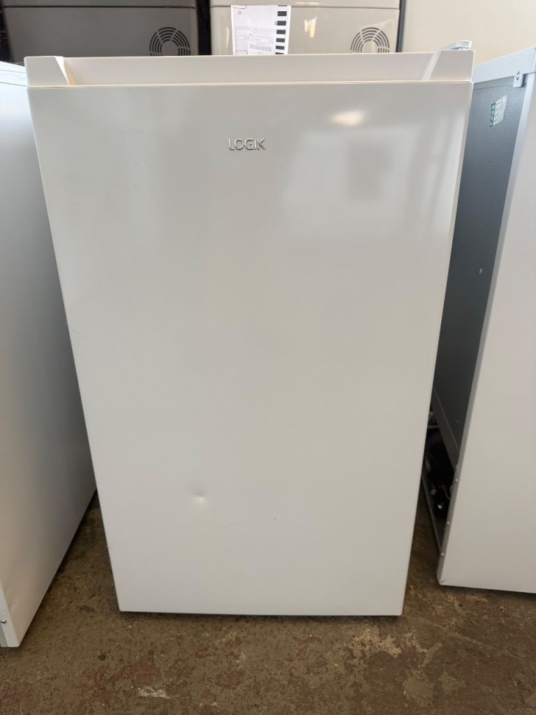 Logik Undercounter Fridge – White, Good Condition