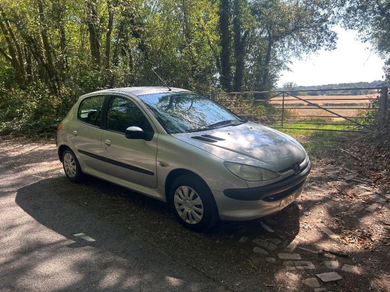 Peugeot, 206, Hatchback, 2002, Manual, 1360 (cc), 5 doors