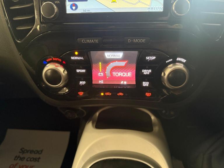2017 Nissan Juke 1.6 N-Connecta XTRON Euro 6 5dr HATCHBACK Petrol Automatic