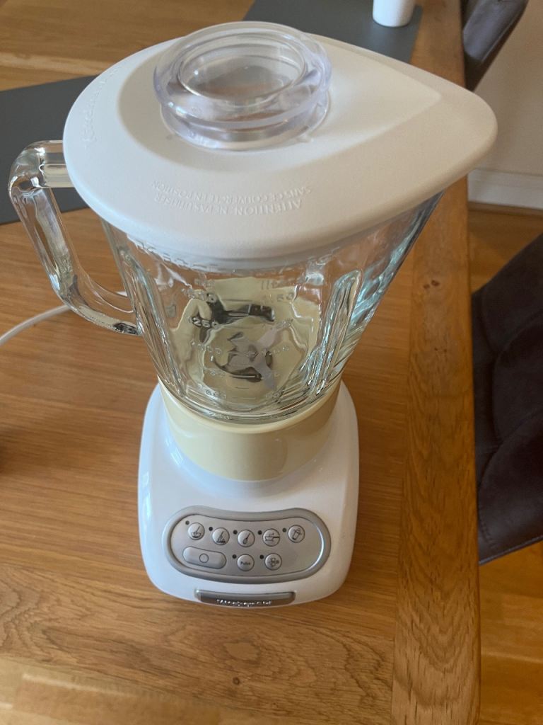 Kitchen Aid Artisan Kitchen Blender