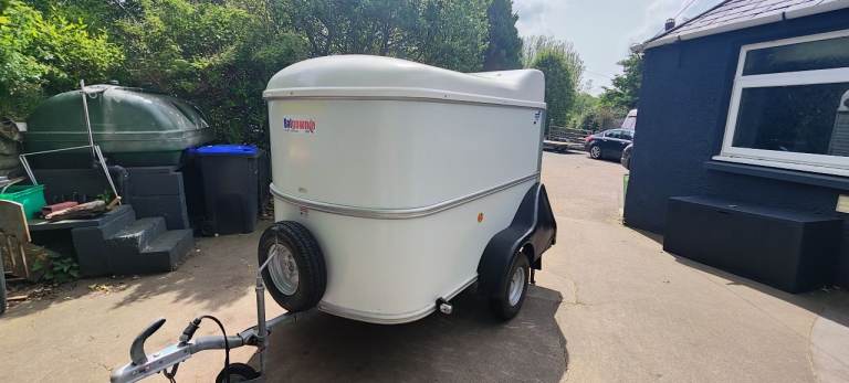 Ifor Williams BV64E box trailer 
