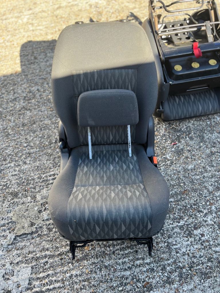 2x rear seats from a mk2 ford galaxy