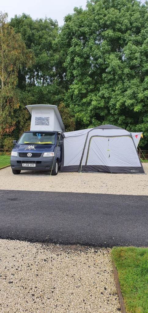 2009 VW T5 2.5TDI LWB campervan with Awning 