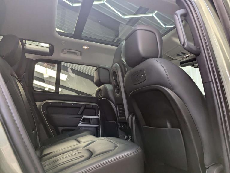 2021 Land Rover Defender 2.0 Defender SE Auto 4WD 5dr SUV Petrol Automatic