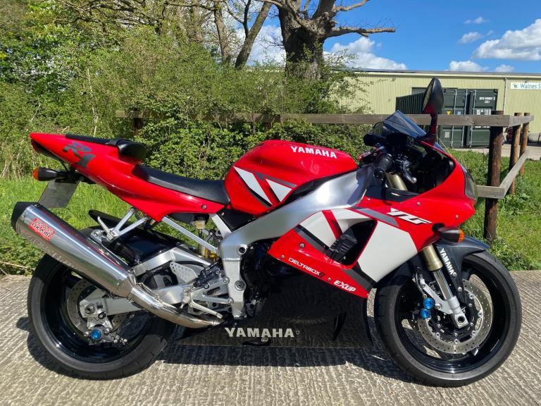 YAMAHA YZF-R1, 2002, 7,026 MILES, FOUR OWNERS FROM NEW, EXCEPTIONAL EXAMPLE