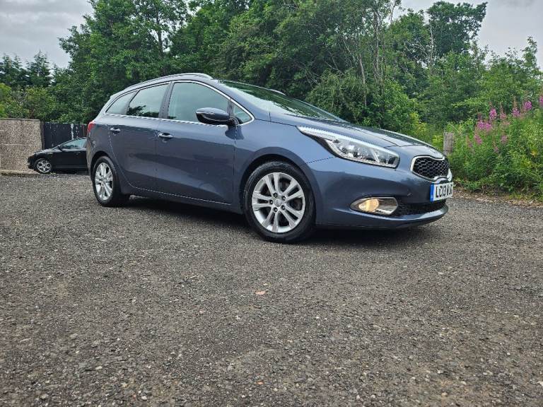 A LOVELY KIA CEED ESTATE 1.6 CRDI LOW TAX 
