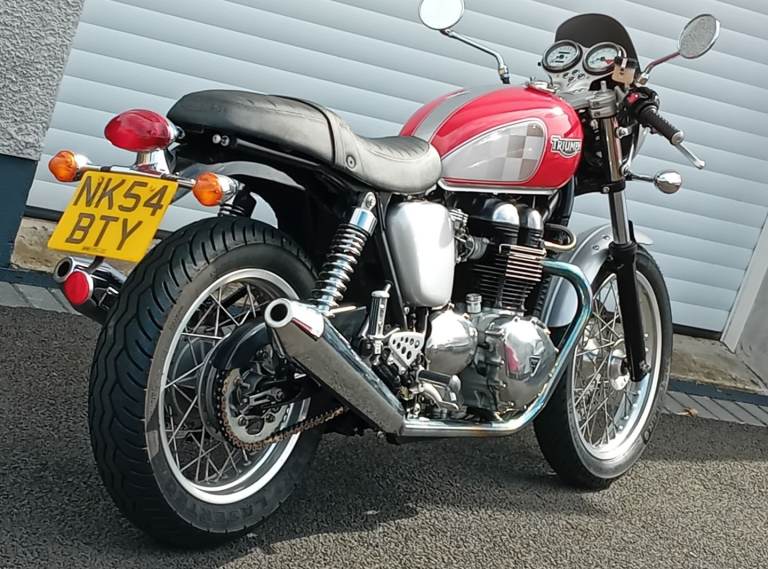 Triumph, THRUXTON, 2004, 865 (cc)