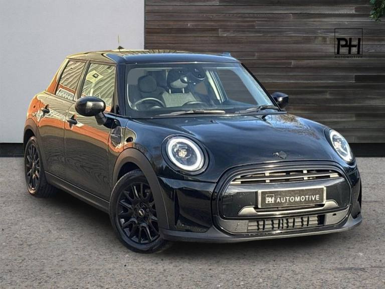 2023 MINI Hatch 1.5 Cooper Classic Hatchback 5dr Petrol Steptronic Euro 6 (s/s) (136 ps) Hatchbac...