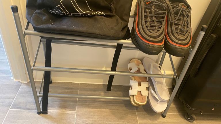 Shoe rack 