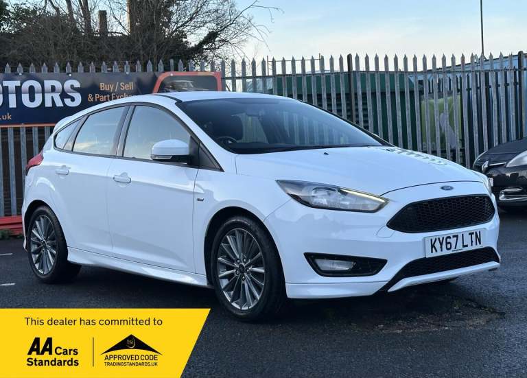 2017 Ford Focus 1.0 EcoBoost 140 ST-Line Navigation 5dr HATCHBACK PETROL Manual