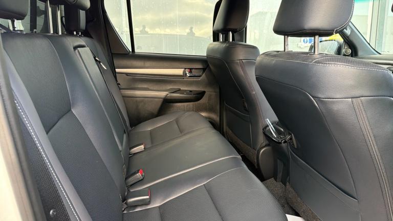 2025 Toyota Hilux Diesel Invincible X D/Cab Pick Up 2.8 Hybrid 48V Auto Double Cab Pick-up Diesel...