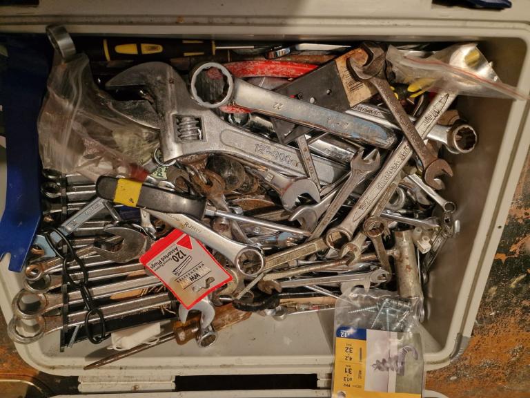 Big box a tools job lot
