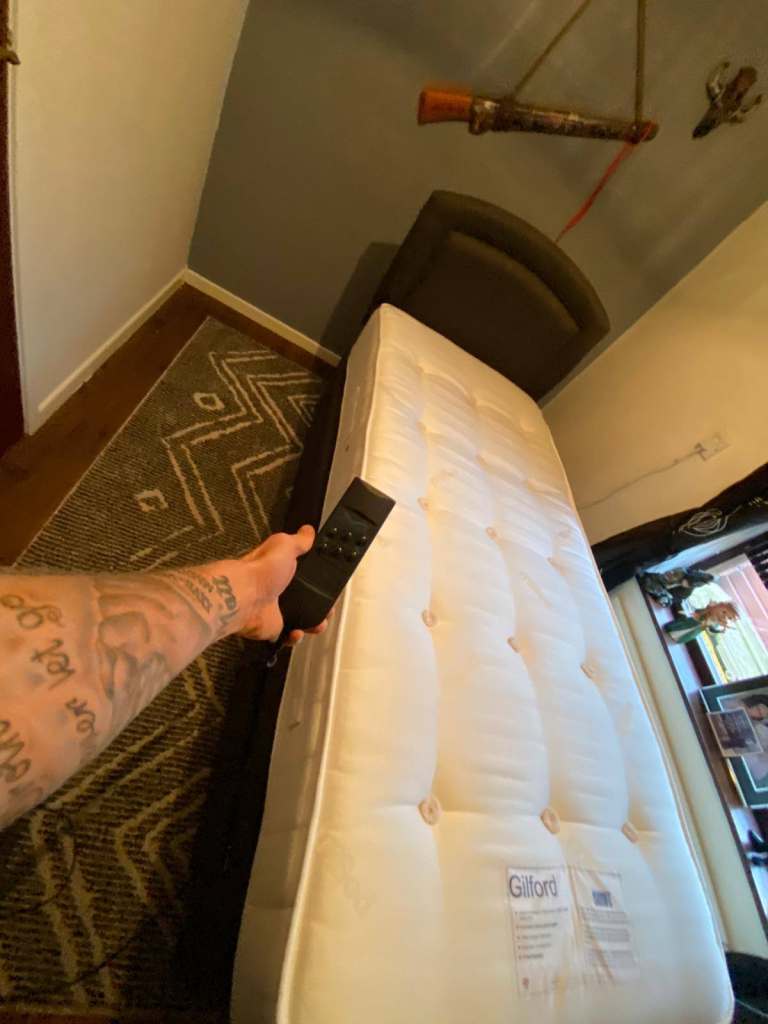 Single craftmatic electric adjustment single bed with single mattress only £199was 