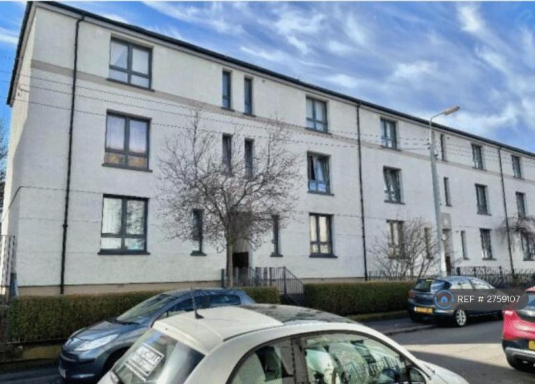 1 bedroom flat in Turnlaw Street, Glasgow, G5 (1 bed) (#2759107)