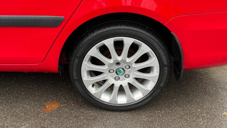 2011 Skoda Fabia 1.6 TDI CR Elegance 5dr ESTATE Diesel Manual