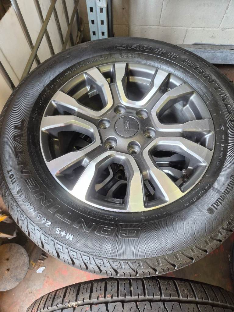 Original ford ranger 20inch alloys with tyres 