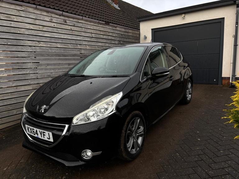 Peugeot, 208, Hatchback, 2014, Manual, 1398 (cc), 5 doors