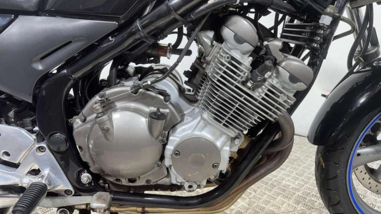 Yamaha XJ6 XJ600 1997 23K RUNNING PROJECT BIKE SPARES OR REPAIR 600CC