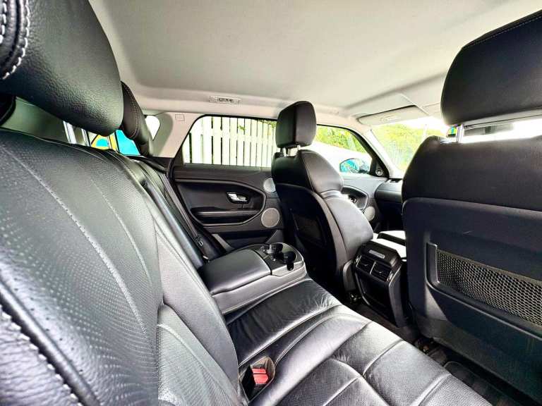 CAN'T GET CREDIT? CALL US! Range Rover Evoque 2.0 Td4 SE Tech AWD, Auto - £249 DEPOSIT, £82 PER WEEK