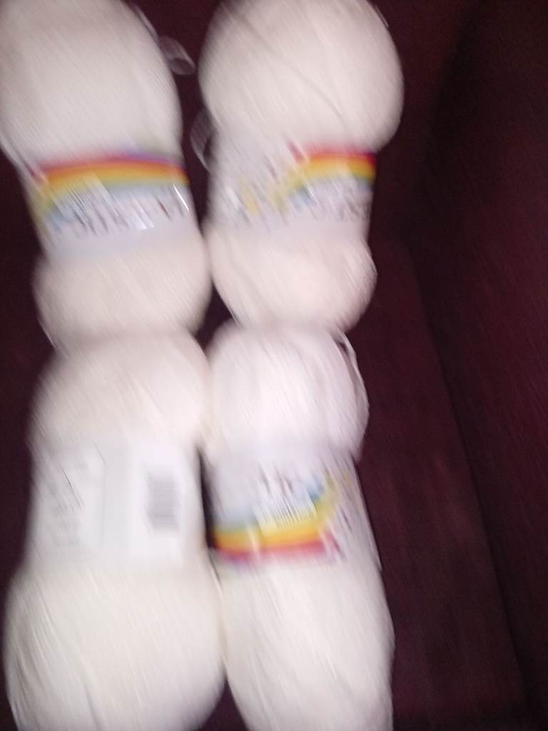 4 Cream Balls Double knitting Wool