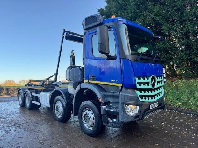 2019 Mercedes Arocs 3240 E6 8x4 Multi-lift hook loader sheet weigher ex council