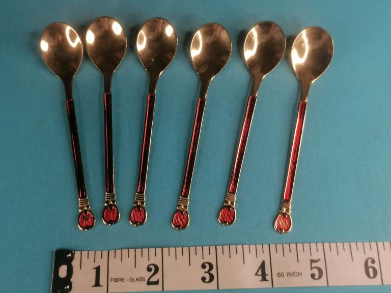 Vintage Stainless Steel Gold tone, Cake spoons Set Of 6. Good condition.