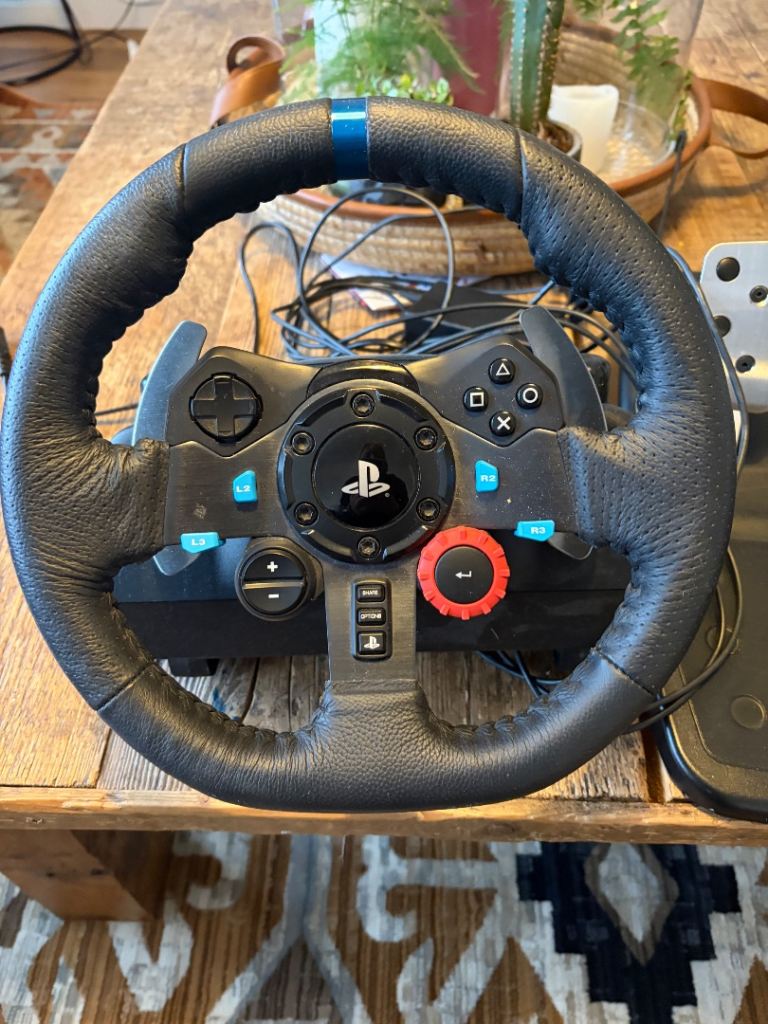 LOGITECH G29 Driving Force Racing Wheel
