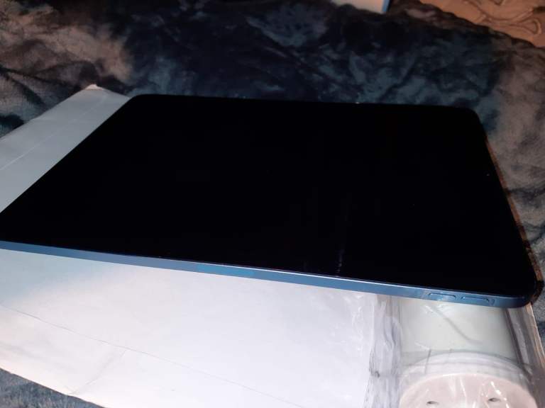 Apple iPad Air 5th Gen (A2588) (DEMO LOCKED PARTS ONLY)