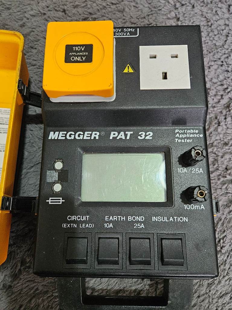 Megger pat 32 pat tester