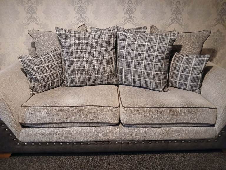 Modern 3&2 Scatterback Sofa's