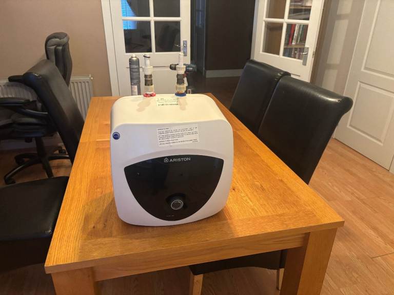 Ariston 15L Under-Sink Electric Water Heater (3kW)