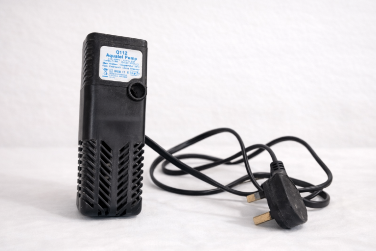 Aquael Q112 Aquarium Pump – 5.5W – 450L/H – Working