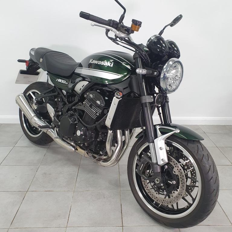 2022 Kawasaki Z900RS Dark Metallic Green – 3,957 Miles – Superb Condition