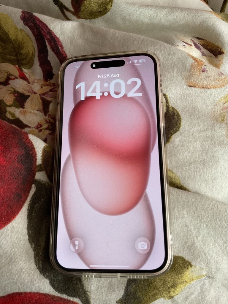 Like new iphone 15 plus with box and accessories 