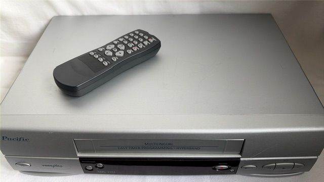 Video cassette recorder