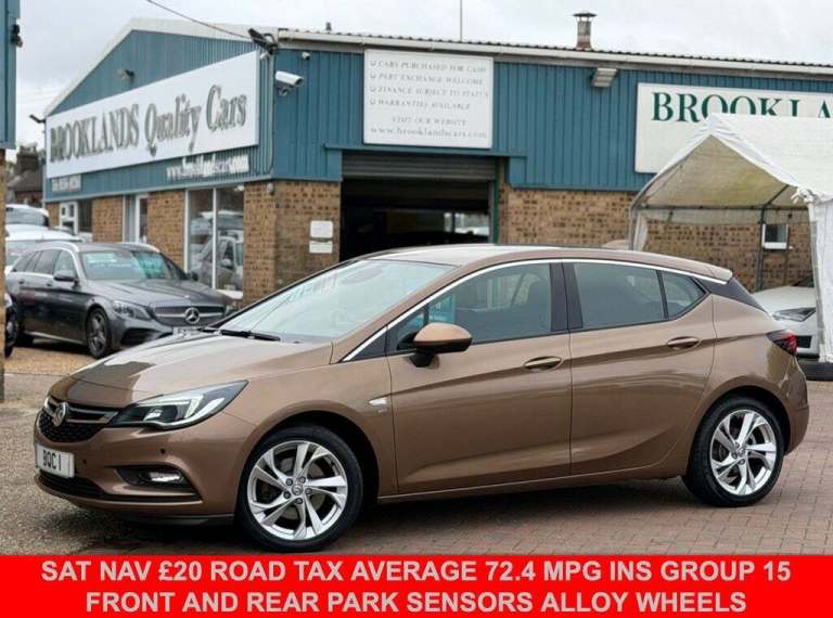 2016 Vauxhall Astra 1.6 CDTi BlueInjection SRi Nav Hatchback 5 Door Soft Bronze Diesel Manual E H...