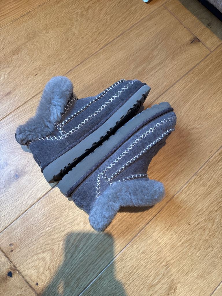 UGG Classic Alpine Ultra Mini boot UK4 in grey