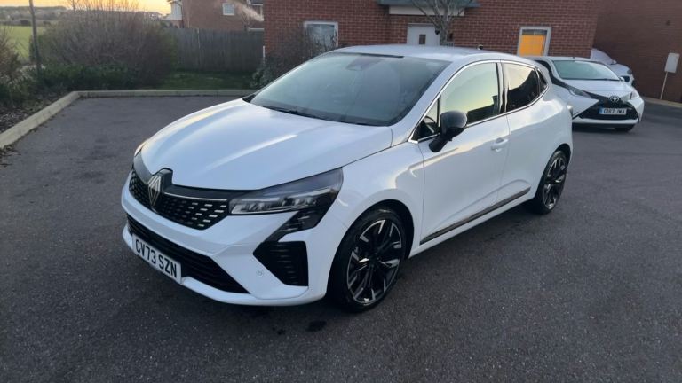 Renault Clio 1.6 E-TECH Full Hybrid 145 Techno 5dr Auto.