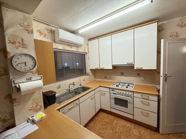 Room available for rent in harrow london 