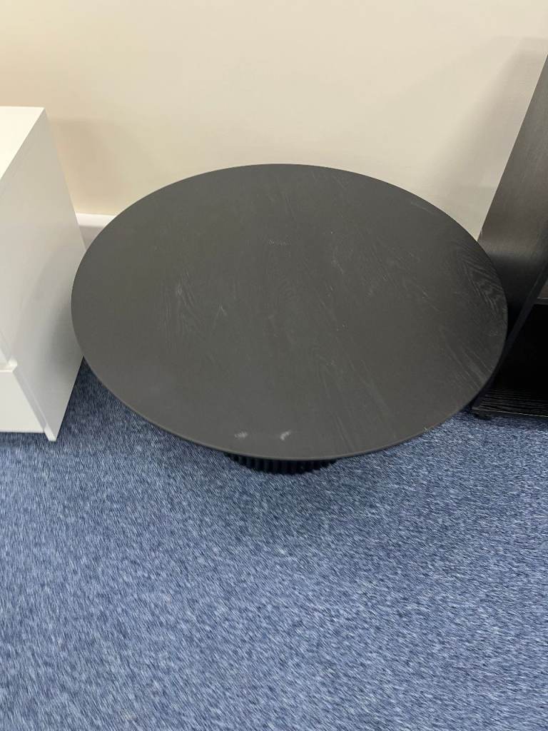 round coffee table