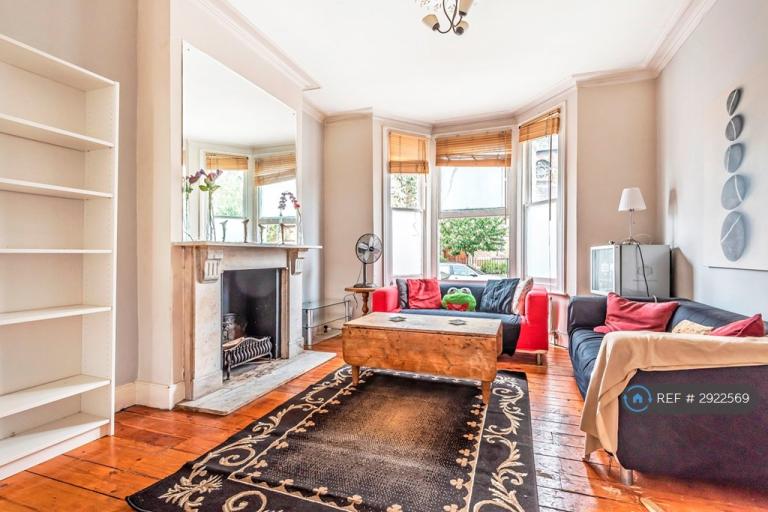 5 bedroom house in Normand Gardens, West Kensington, W14 (5 bed) (#2922569)
