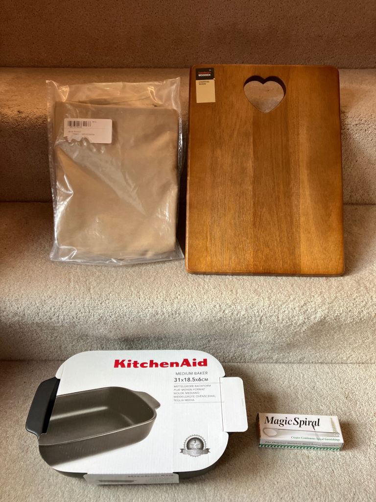KitchenAid baking dish/Sainsburys wooden chopping board/Apron/Magic Spiral fruit 