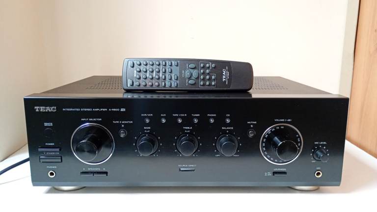TEAC A-R600 Integrated Stereo Amplifier with Remote Control